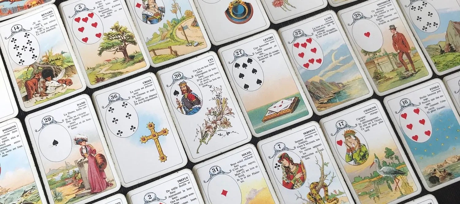 tarot ou baralho cigano